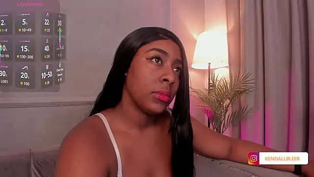 Kendallbleer online show from 10/21/25, 11:55