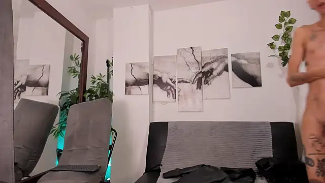 Snapshot of Giotrashy chatting on 10/03/25, 07:33 Giotrashy online show from 10/03/25, 07:33