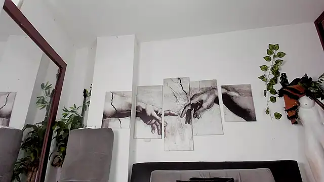 Snapshot of Giotrashy chatting on 10/16/25, 07:48 Giotrashy online show from 10/16/25, 07:48