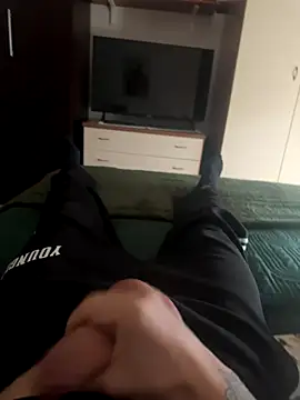 Snapshot of impaolo20 chatting on 10/04/25, 02:59 impaolo20 online show from 10/04/25, 02:59