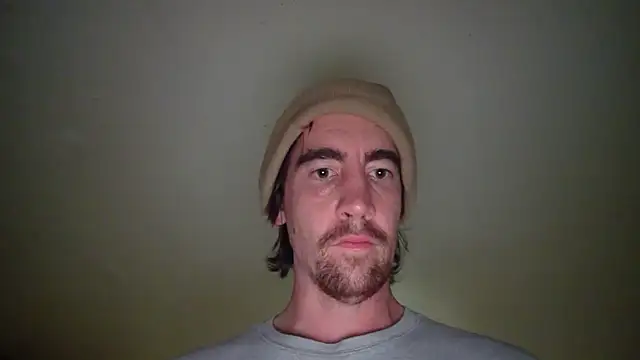 Snapshot of jonnygoodtimes chatting on 10/23/25, 12:43 jonnygoodtimes online show from 10/23/25, 12:43