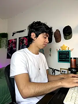 Snapshot of Yaiden_11 chatting on 09/25/25, 11:03 Yaiden 11 online show from 09/25/25, 11:03