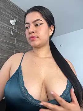 Saanvi21 online show from 10/24/25, 02:02