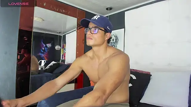 Christian Musclet4 online show from 03/21/25, 11:12