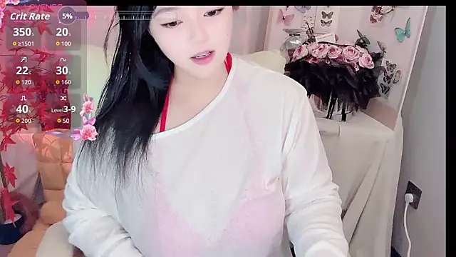 Snapshot of YOKO-09 chatting on 10/12/25, 11:26 YOKO-09 online show from 10/12/25, 11:26