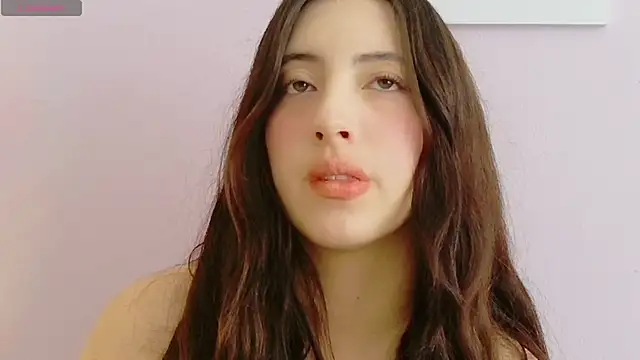 Snapshot of Rebbecawhite_meow chatting on 06/07/26, 04:22 Rebbecawhite meow online show from 06/07/26, 04:22