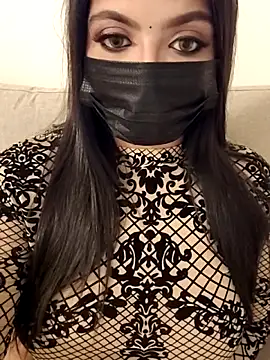 Snapshot of Tamil_hot_whiskey_girl chatting on 10/24/25, 04:36 Tamil hot whiskey girl online show from 10/24/25, 04:36