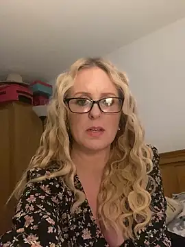 Mistress-LillyRose online show from 03/17/25, 04:11