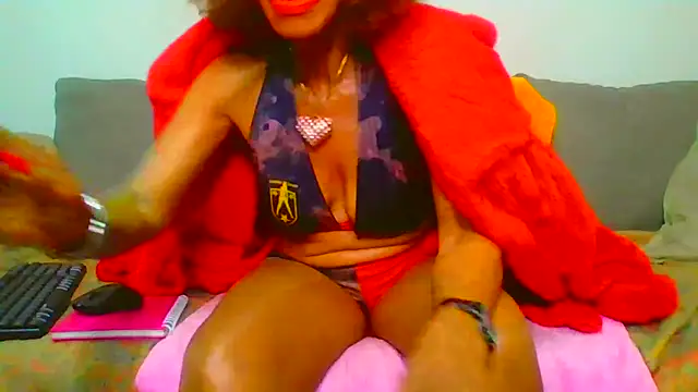 Snapshot of ModelZoee chatting on 07/04/26, 06:52 ModelZoee online show from 07/04/26, 06:52