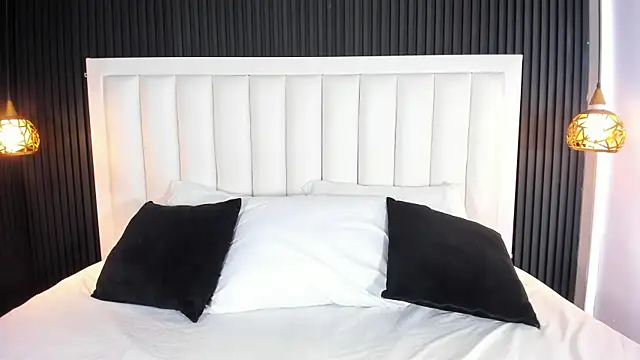 MartinaGracex online show from 11/07/25, 10:32