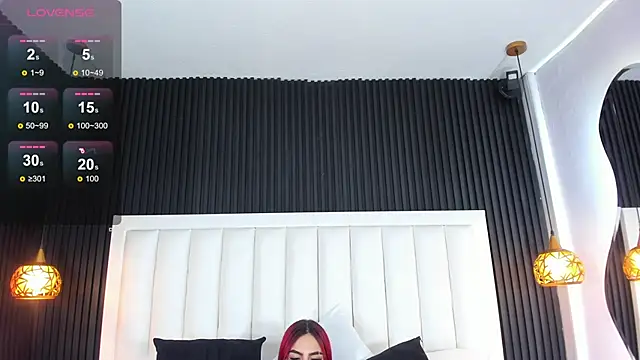 MartinaGracex online show from 11/21/25, 10:52