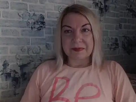 Lillia Ray online show from 12/01/25, 11:59