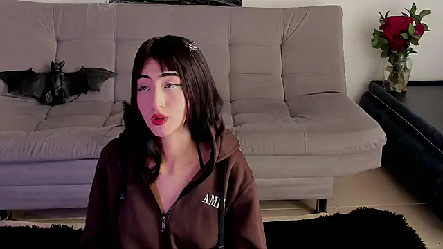 Snapshot of pauline_rouge chatting on 10/14/25, 03:13 pauline rouge online show from 10/14/25, 03:13