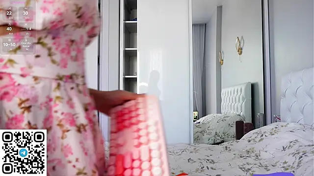 cassiemurr  online show from 06/06/26, 08:19