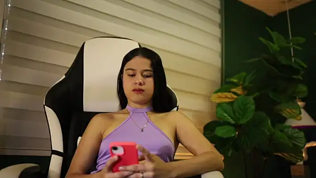 Danaa Rouse online show from 10/30/25, 09:15