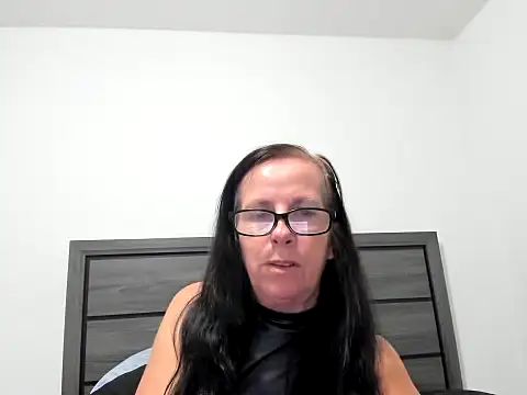 Snapshot of peachgoddess chatting on 09/10/25, 02:33 peachgoddess online show from 09/10/25, 02:33