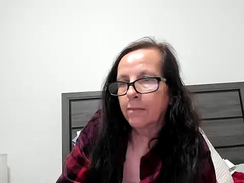 Snapshot of peachgoddess chatting on 04/14/26, 03:01 peachgoddess online show from 04/14/26, 03:01