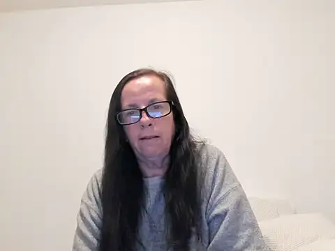 Snapshot of peachgoddess chatting on 04/20/26, 02:47 peachgoddess online show from 04/20/26, 02:47
