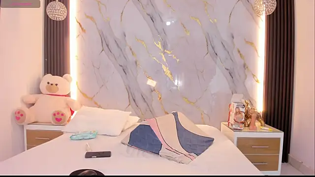 lunastorm  online show from 09/15/25, 09:59