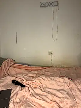 Snapshot of DarkVelvet chatting on 09/21/25, 08:32 DarkVelvet online show from 09/21/25, 08:32