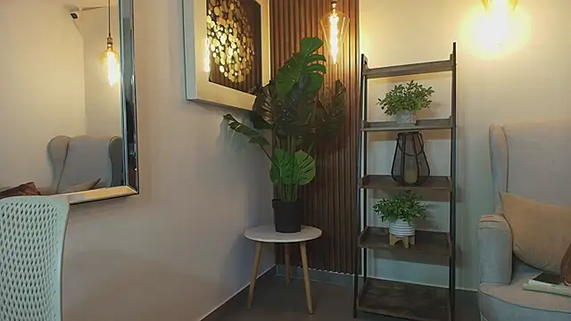 Snapshot of Coral_Lise chatting on 09/25/25, 11:36 Coral Lise online show from 09/25/25, 11:36