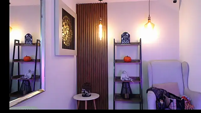 Snapshot of Coral_Lise chatting on 11/08/25, 11:10 Coral Lise online show from 11/08/25, 11:10