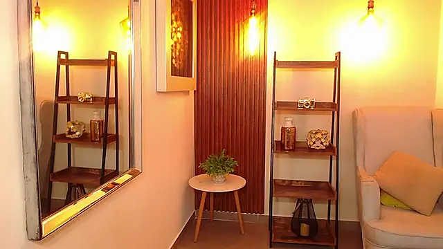 Snapshot of Coral_Lise chatting on 11/27/25, 11:12 Coral Lise online show from 11/27/25, 11:12