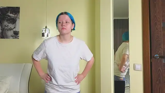 Snapshot of ErlineBeamer chatting on 03/19/25, 07:18 ErlineBeamer online show from 03/19/25, 07:18