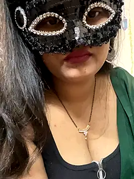 Snapshot of jhanvi_boo chatting on 10/12/25, 10:14 jhanvi boo online show from 10/12/25, 10:14