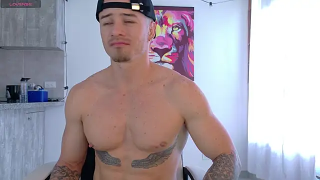 Snapshot of Ryannblue07 chatting on 11/01/25, 04:53 Ryannblue07 online show from 11/01/25, 04:53