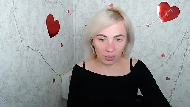  AmandaGold  online show from 03/18/25, 12:36