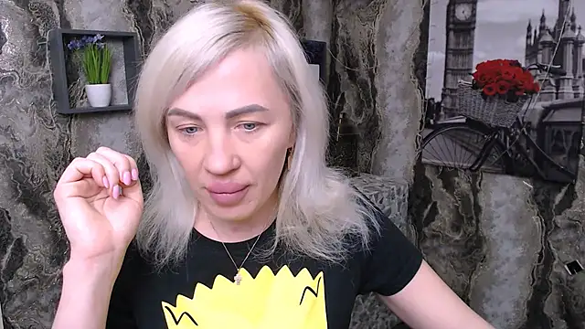  AmandaGold  online show from 03/19/25, 06:57