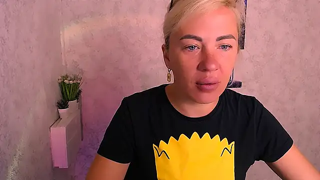  AmandaGold  online show from 09/11/25, 04:23