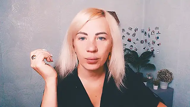  AmandaGold  online show from 09/12/25, 04:01