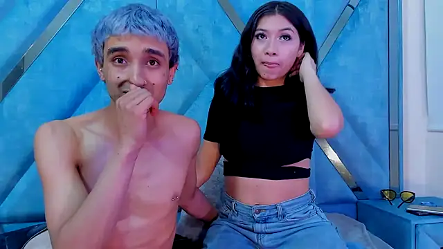 Snapshot of LauryAndNarem69 chatting on 11/03/25, 08:04 LauryAndNarem69 online show from 11/03/25, 08:04