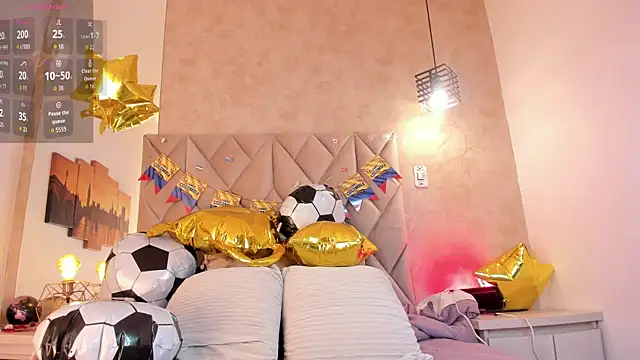 kailinmoonx online show from 07/15/26, 12:10
