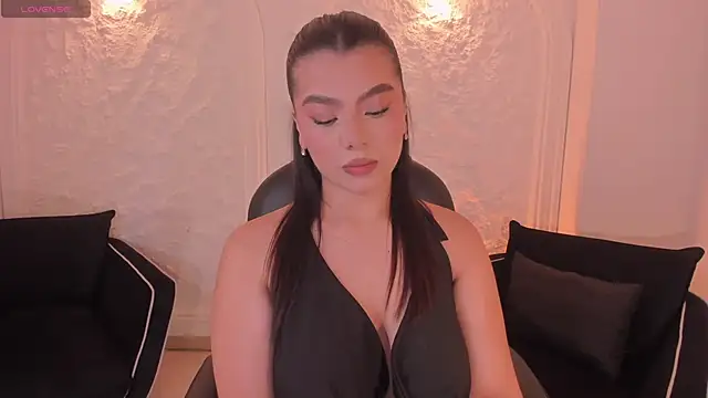 CandaseRussell online show from 12/04/25, 08:17