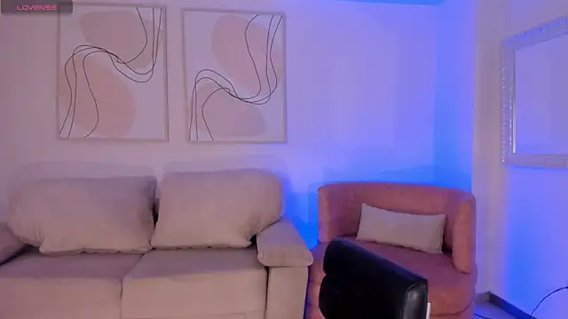 CandaseRussell online show from 07/03/26, 03:35