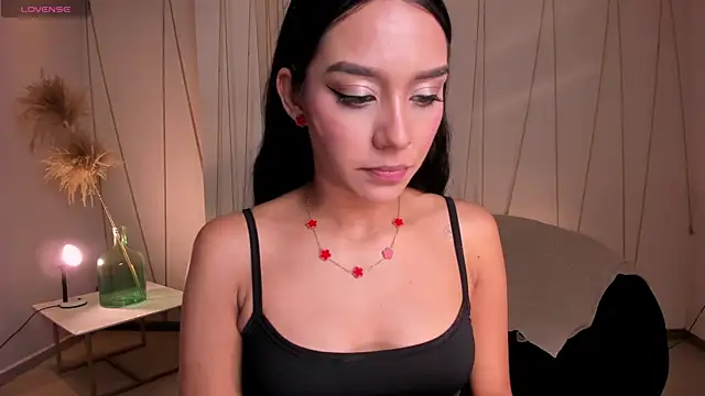 AmaliaCrus online show from 06/23/26, 08:07