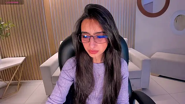 LarisaSmirnov online show from 10/24/25, 05:37