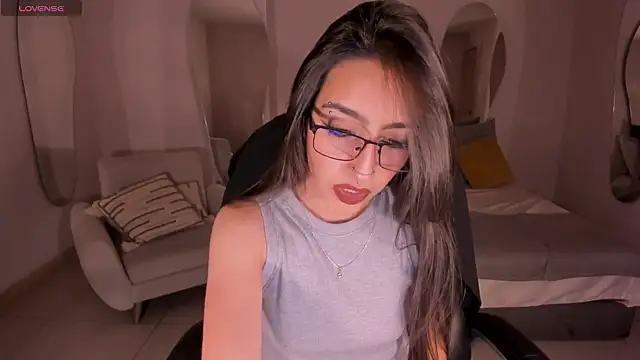 LarisaSmirnov online show from 11/11/25, 04:23