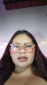Snapshot of Trilyn25 chatting on 06/25/26, 05:34 Trilyn25 online show from 06/25/26, 05:34