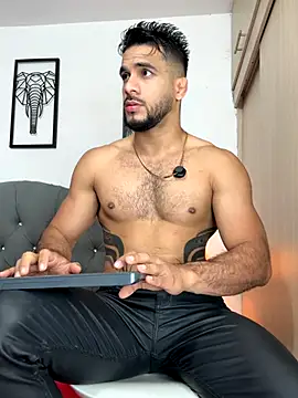 Maximiliano ford online show from 11/15/25, 10:45