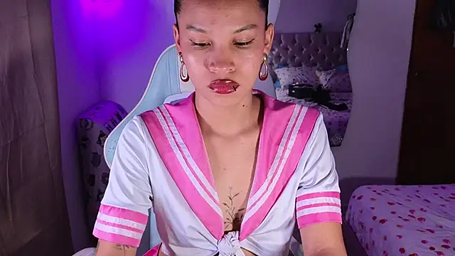 eleselas online show from 11/23/25, 10:42