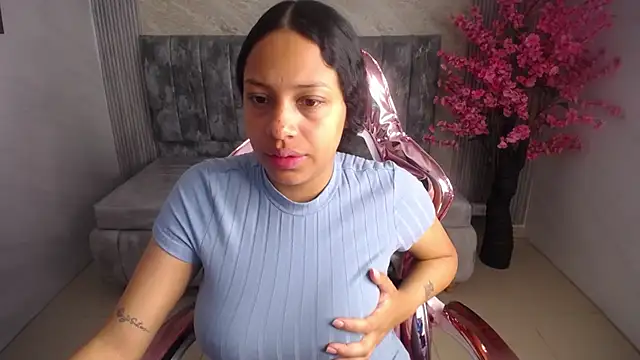 zhara rose s online show from 09/16/25, 03:40