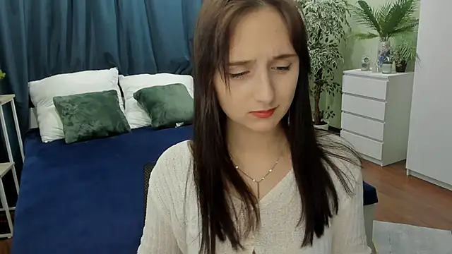 JulietMonli online show from 10/01/25, 03:23