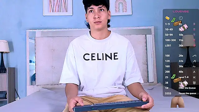 Snapshot of Jhojan_twink chatting on 09/30/25, 11:59 Jhojan twink online show from 09/30/25, 11:59