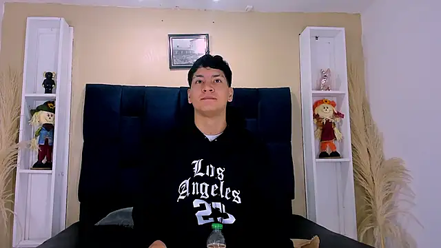 Snapshot of Jhojan_twink chatting on 10/07/25, 12:02 Jhojan twink online show from 10/07/25, 12:02