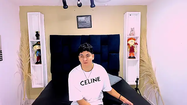 Snapshot of Jhojan_twink chatting on 10/08/25, 12:36 Jhojan twink online show from 10/08/25, 12:36