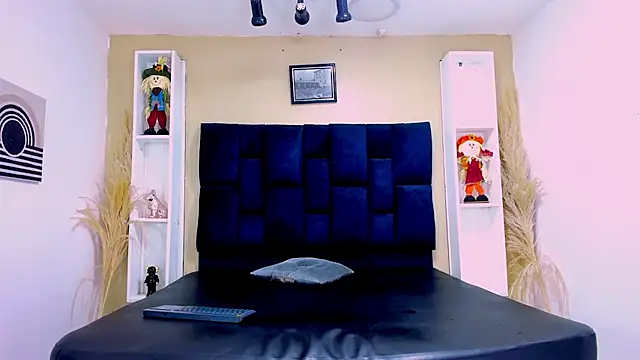 Snapshot of Jhojan_twink chatting on 10/16/25, 01:45 Jhojan twink online show from 10/16/25, 01:45